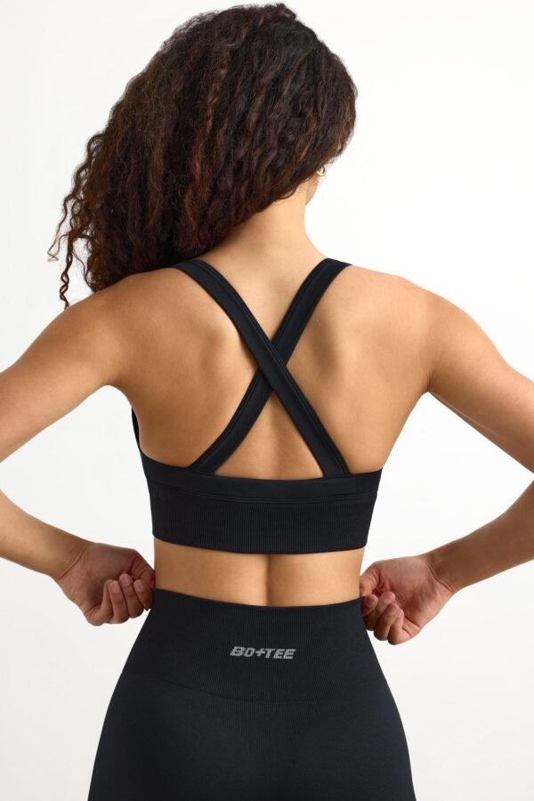 Super Sculpt Seamless Cross-Back Sports Bra in Black - Image 3