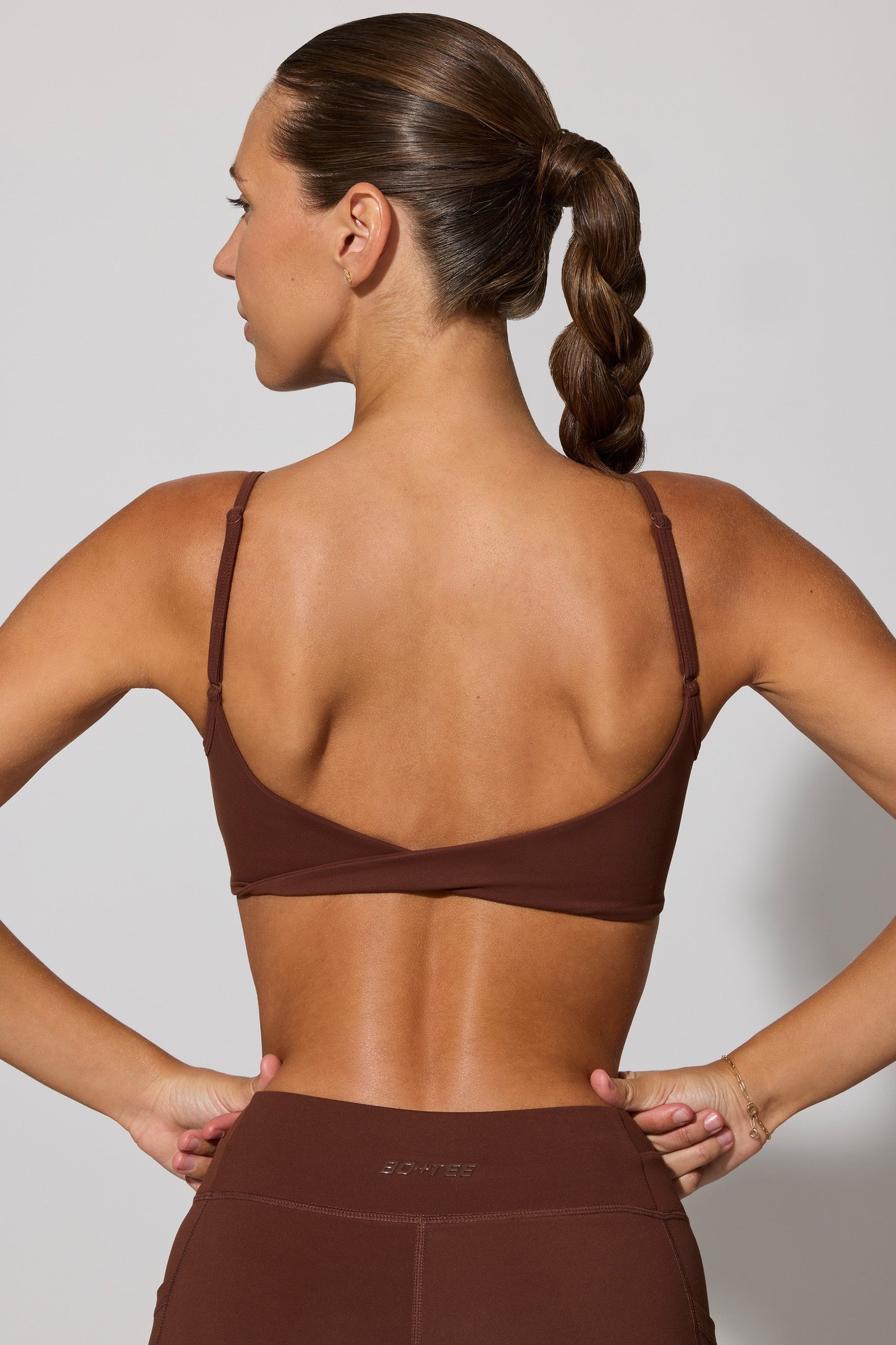 Adjust - Twist Back Scoop Neck Sports Bra in Chocolate - Image 3