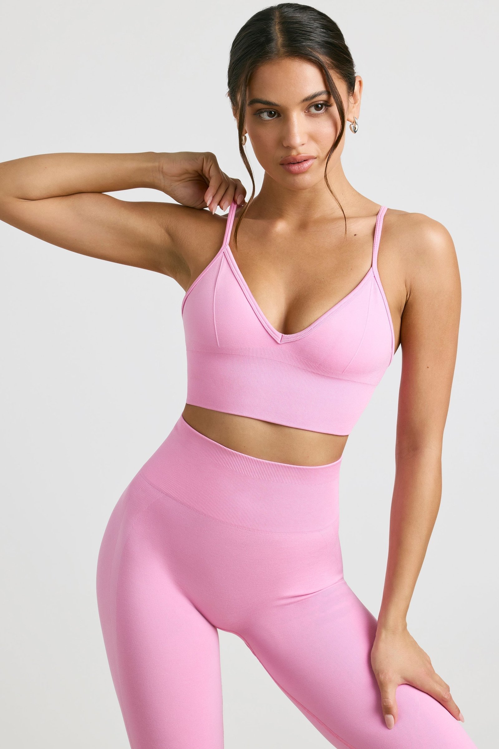 Exclusive - V-Neck Define Luxe Sports Bra in Bubblegum Pink - Image 7